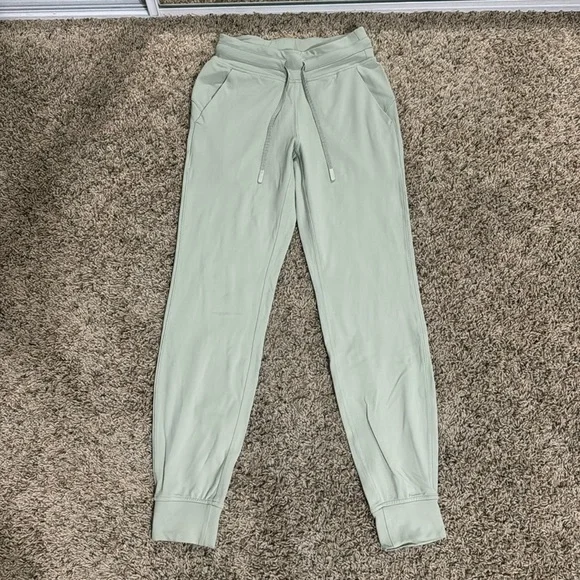 Lululemon Sweatpants - Picture 1 of 8